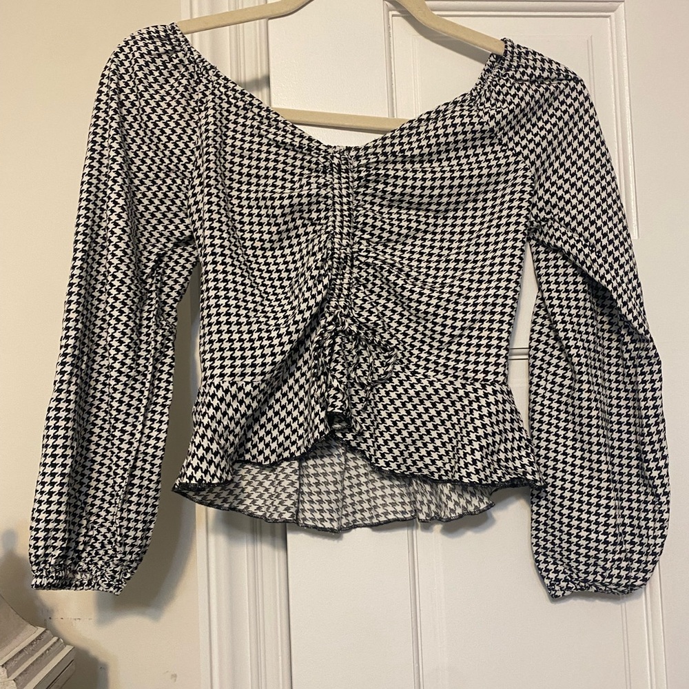 Houndstooth cropped long sleeve